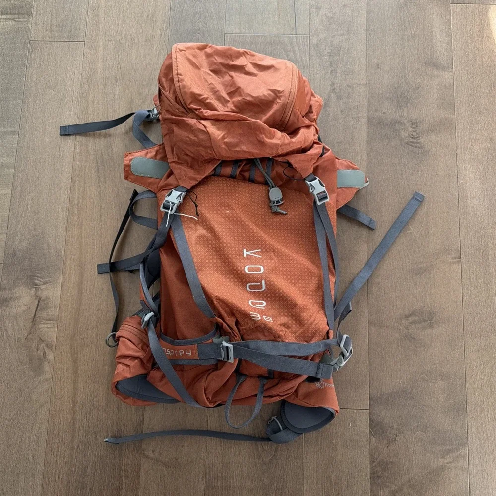 Osprey KODE 38 Backcountry Snowboard Ski Backpack Orange Used